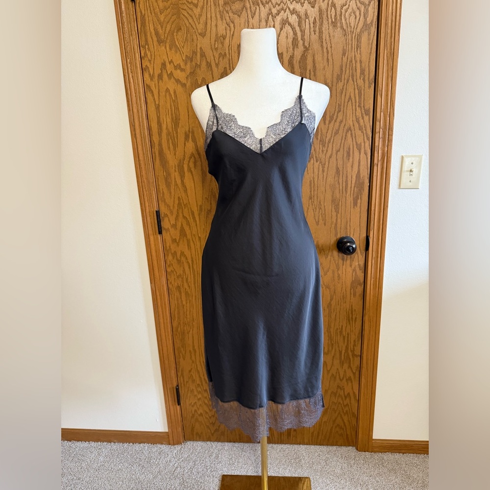 Victoria’s Secret Elegant Gray Lace Trim Chemise